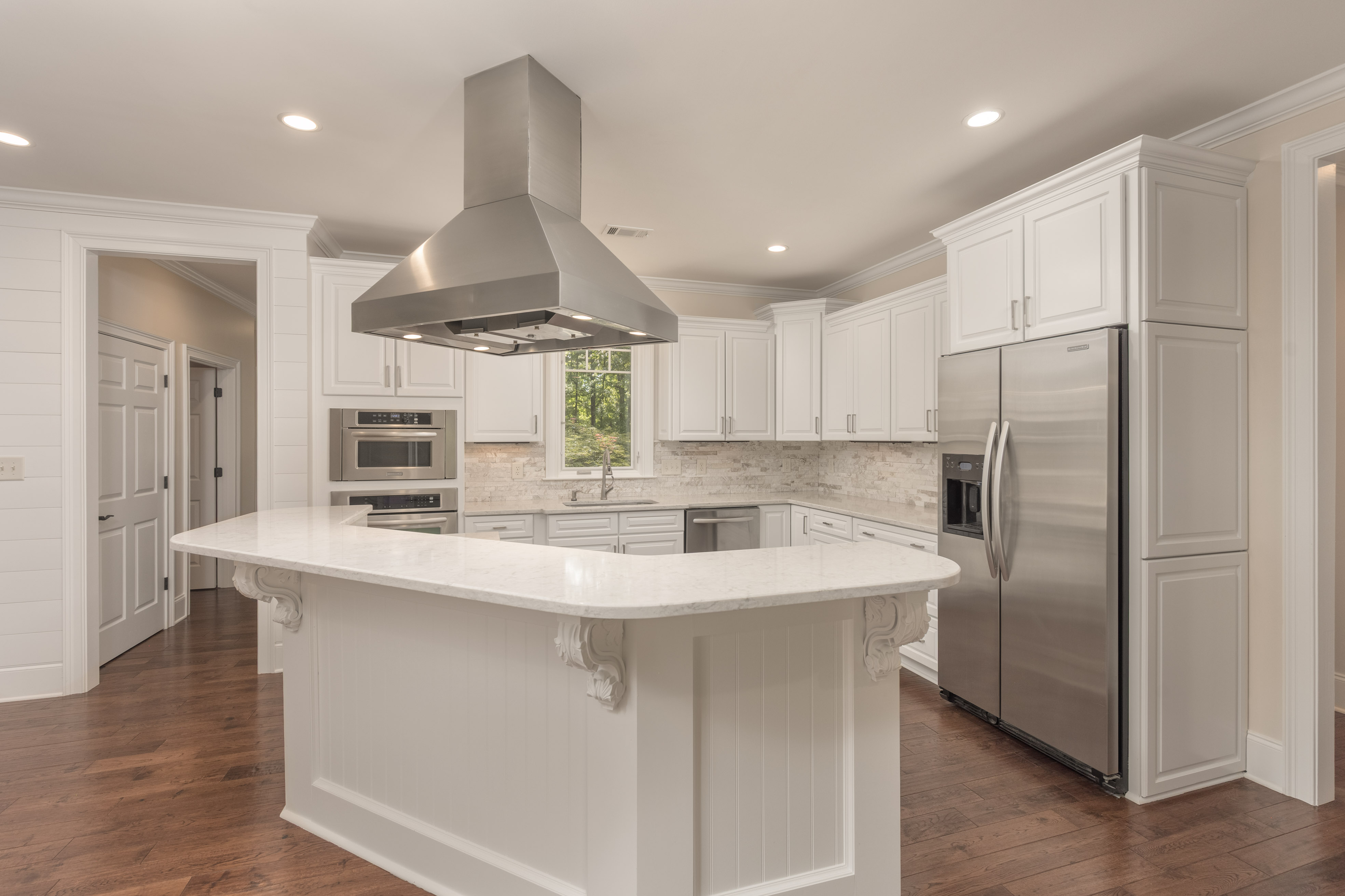 1001 Walton Way image 17